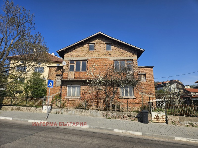 Продава КЪЩА в град София, гр. Нови Искър - 240 кв.м / 183 000 € » 357 916.89 лв., ИЛГЕРМА БЪЛГАРИЯ
