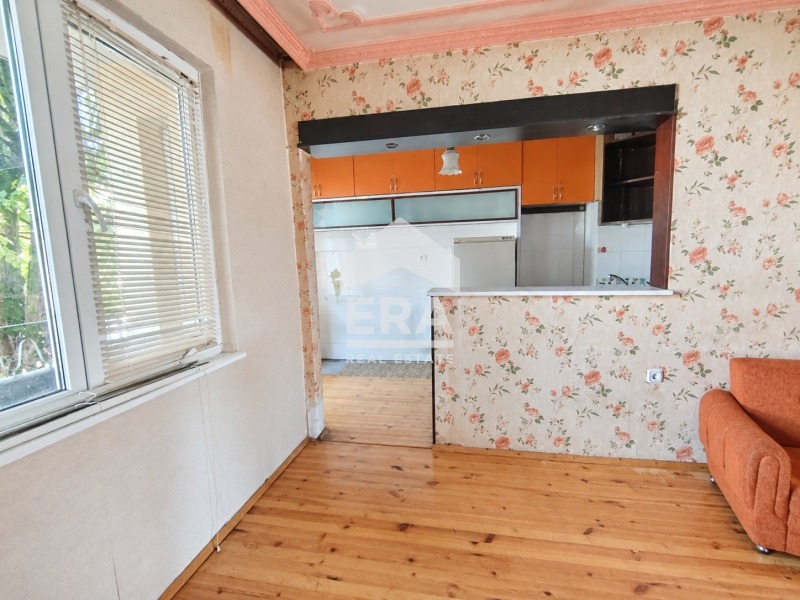 Продава МНОГОСТАЕН, гр. Хасково, Дружба 1, снимка 2 - Апартаменти - 56040272