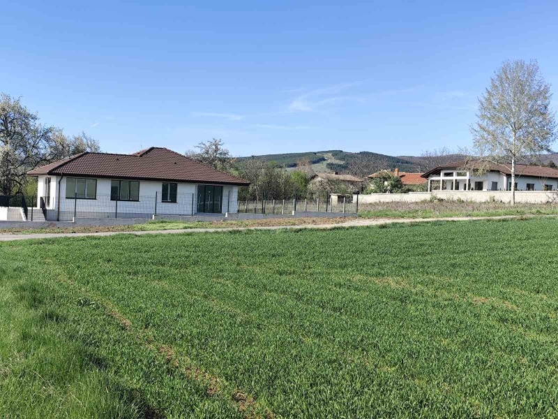 Продава КЪЩА, гр. София, с. Владая, снимка 6 - Къщи - 50695972