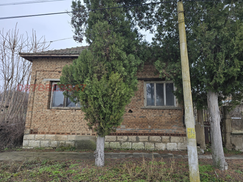 Продава КЪЩА, с. Шияково, област Плевен, снимка 2 - Къщи - 53529776