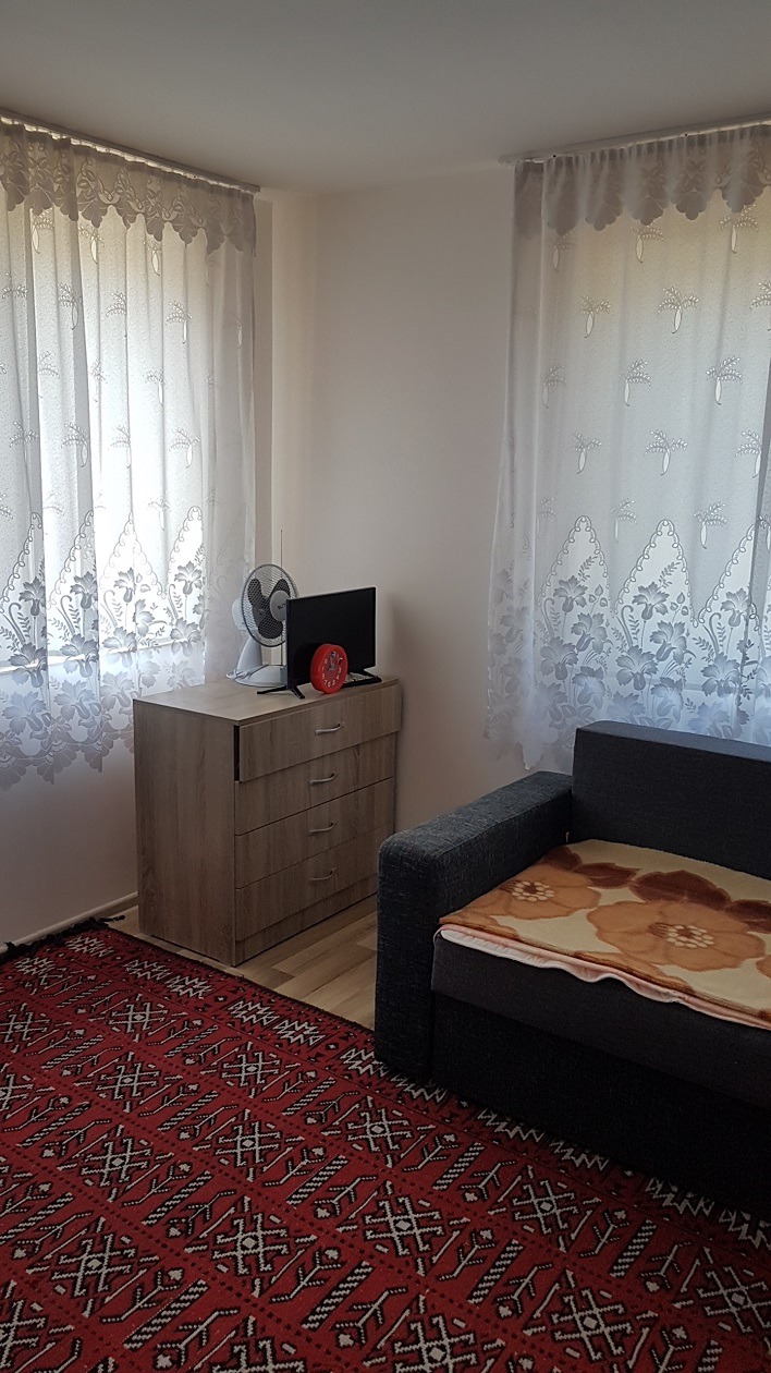 Продава КЪЩА, гр. Тутракан, област Силистра, снимка 3 - Къщи - 55600877