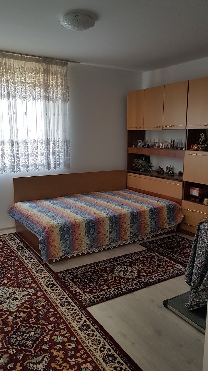 Продава КЪЩА, гр. Тутракан, област Силистра, снимка 2 - Къщи - 55600877