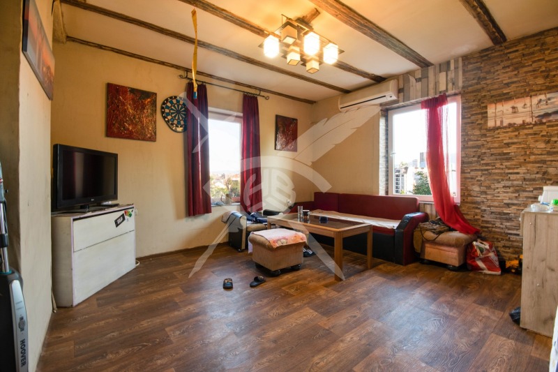 Till salu  Hus Golv Sofia , Centar , 159 kvm | 18551613