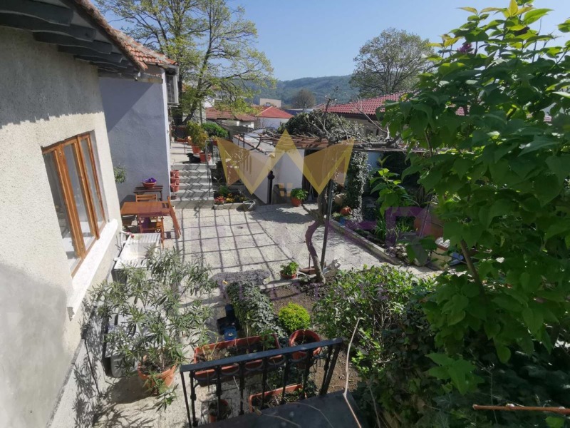 Продава КЪЩА, гр. Балчик, област Добрич, снимка 2 - Къщи - 52990143