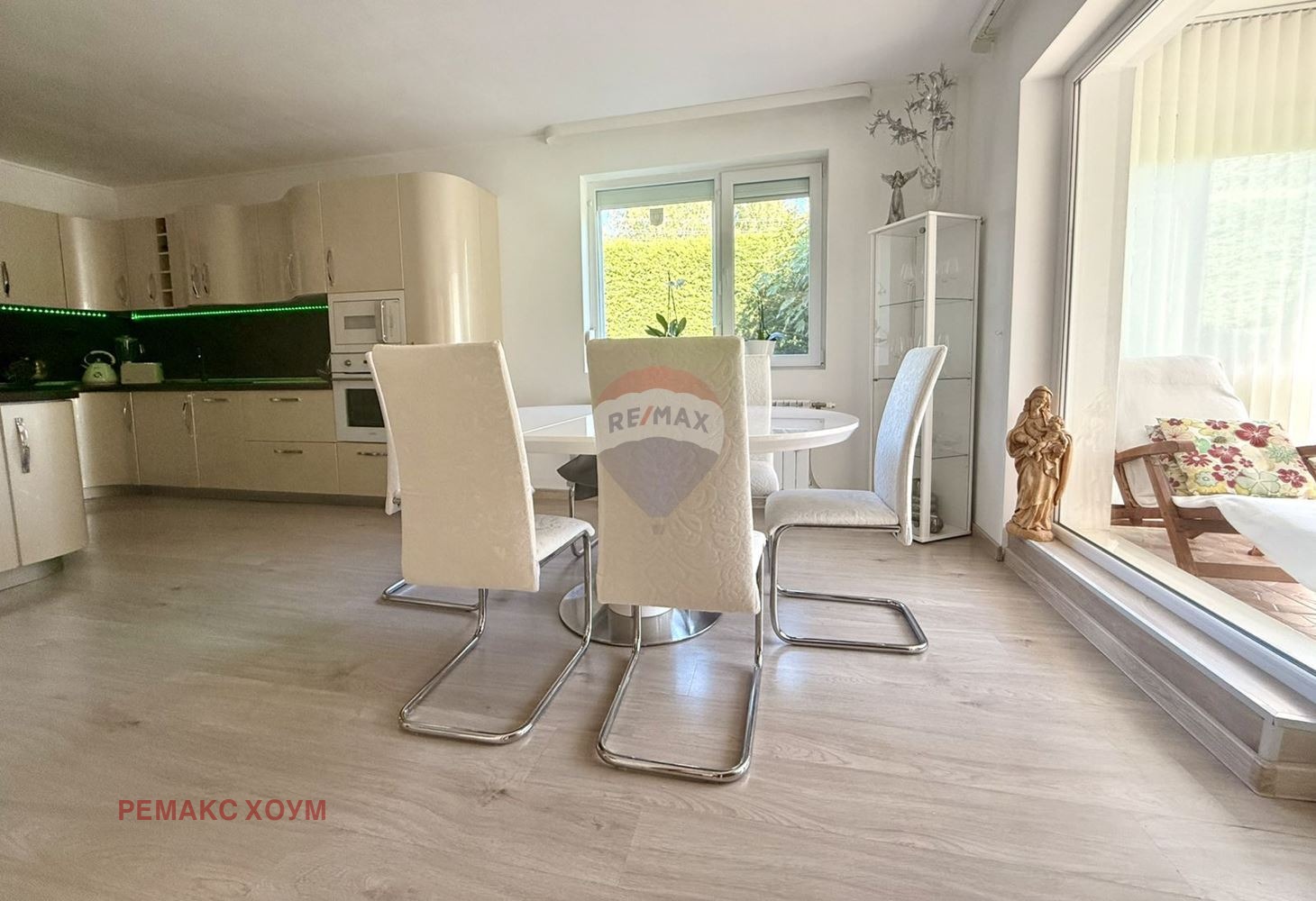 Продава КЪЩА, гр. Балчик, област Добрич, снимка 4 - Къщи - 55052865