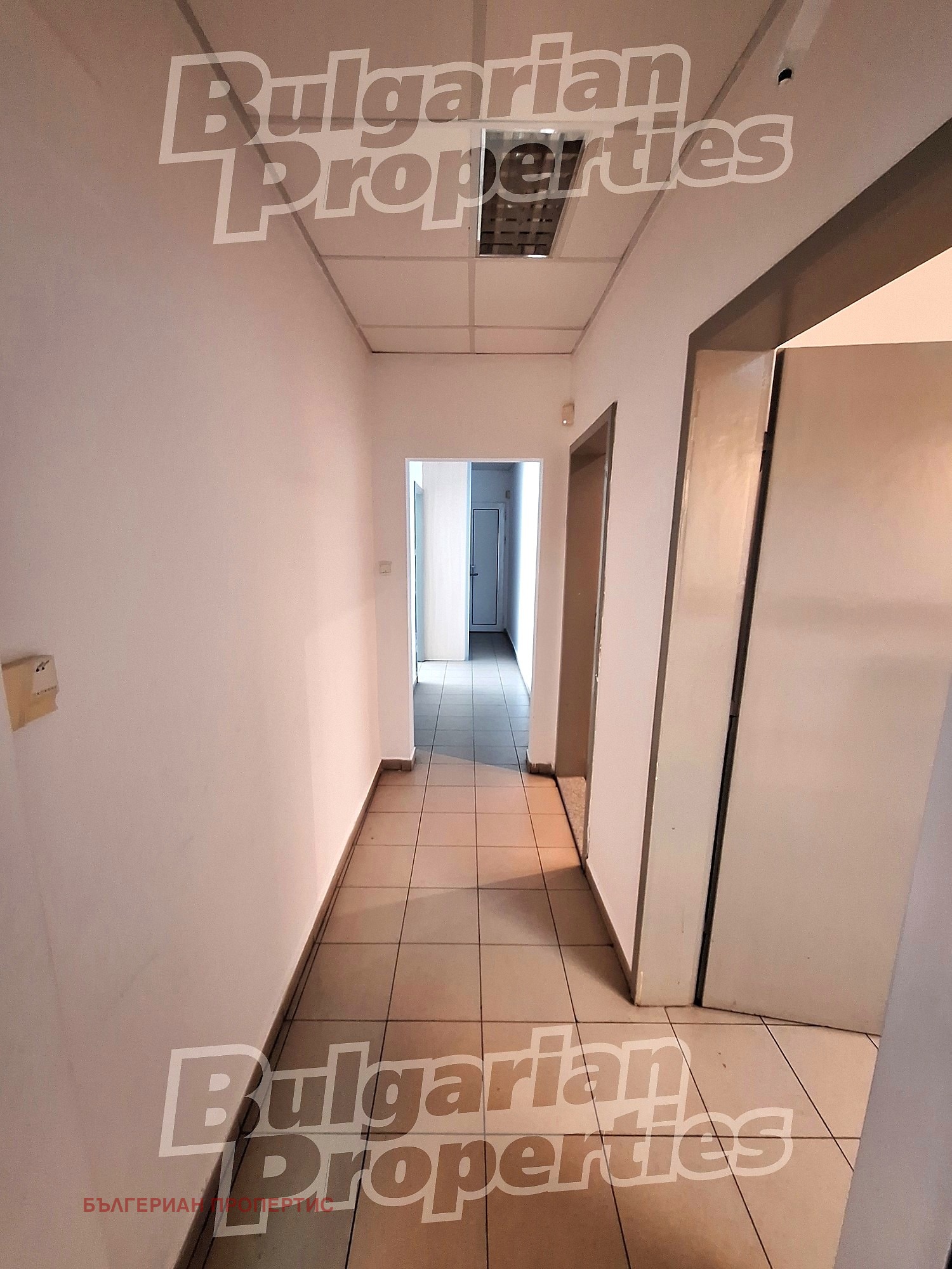 Продава МАГАЗИН, гр. Перник, Център, снимка 3 - Магазини - 55260136