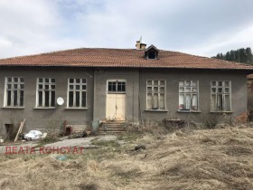 Продажба на имоти в с. Ярловци, област Перник - изображение 1 