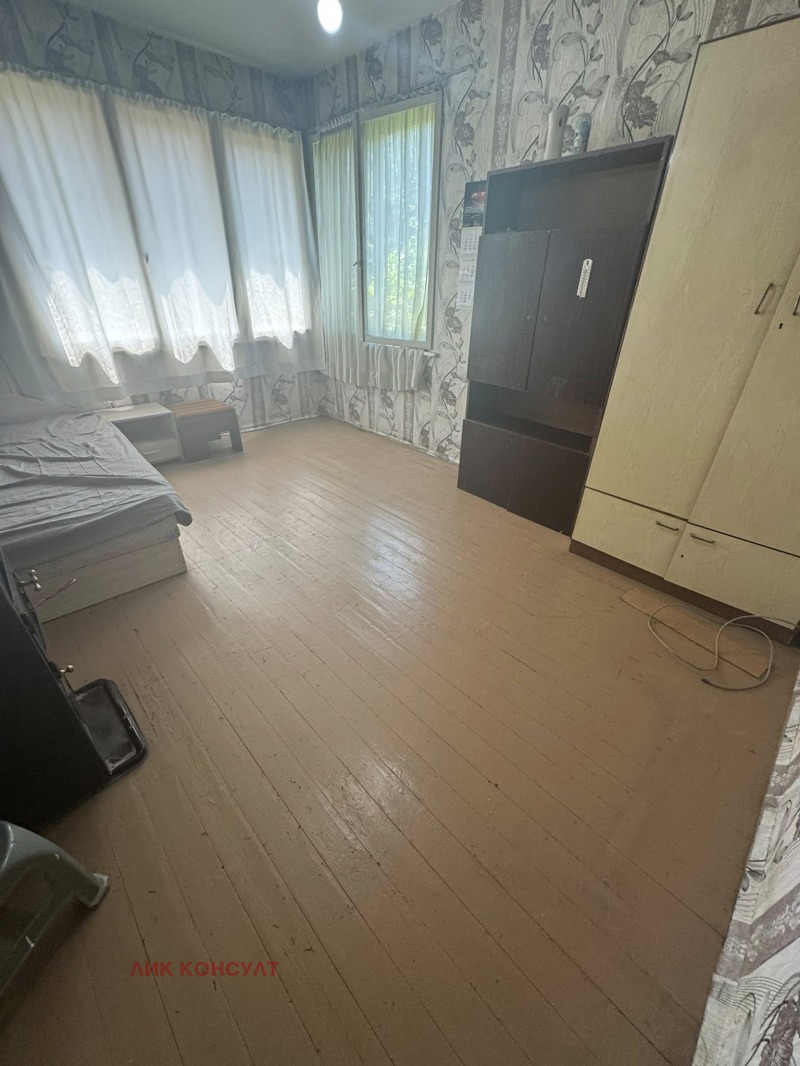 Продава  2-стаен град Търговище , Боровец , 45 кв.м | 47516679 - изображение [2]