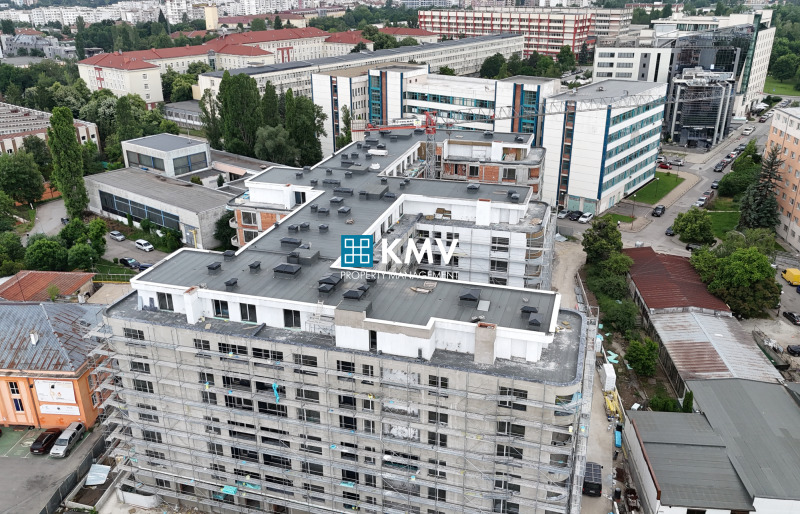 De vânzare  3 dormitoare Sofia , Studentsci grad , 366 mp | 76833779 - imagine [10]