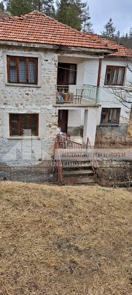 Продава КЪЩА, с. Полковник Серафимово, област Смолян