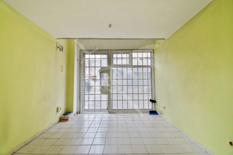 Продава МАГАЗИН, гр. София, Център, снимка 3 - Магазини - 53135544