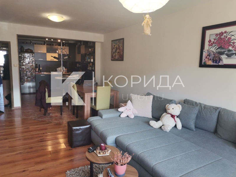 Продава 3-СТАЕН в град София, Павлово - 130 кв.м / 350 000 € » 684 540.50 лв., КОРИДА ПРОПЪРТИ ООД