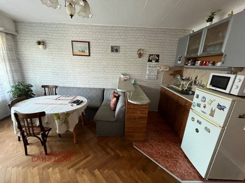 Продава 3-СТАЕН в град Варна, Левски 1 - 81 кв.м / 169 000 € » 330 535.27 лв., ЕЛИЗ ДОМ