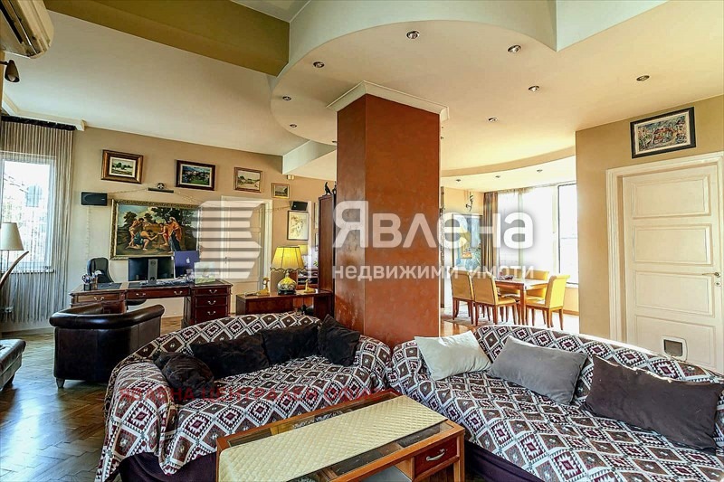 Продава 3-СТАЕН, гр. София, Център, снимка 5 - Апартаменти - 54129798