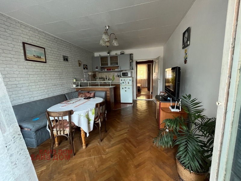 Zu verkaufen  3 Schlafzimmer Warna , Lewski 1 , 92 qm | 67003859 - Bild [2]