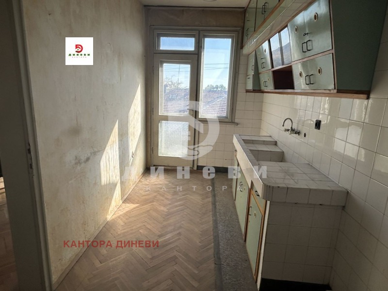 Продава МНОГОСТАЕН, гр. Стара Загора, Център, снимка 2 - Апартаменти - 52132816