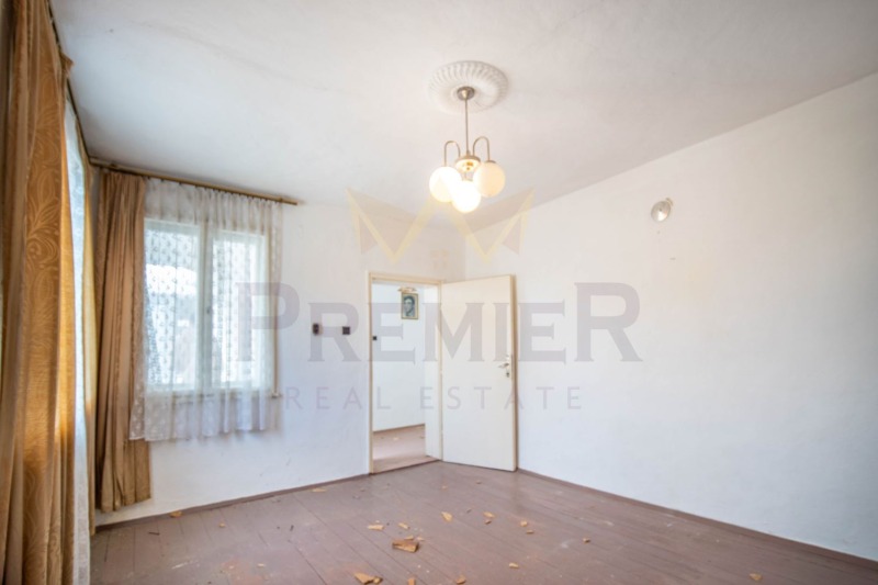 Продава КЪЩА, гр. Балчик, област Добрич, снимка 14 - Къщи - 53009217