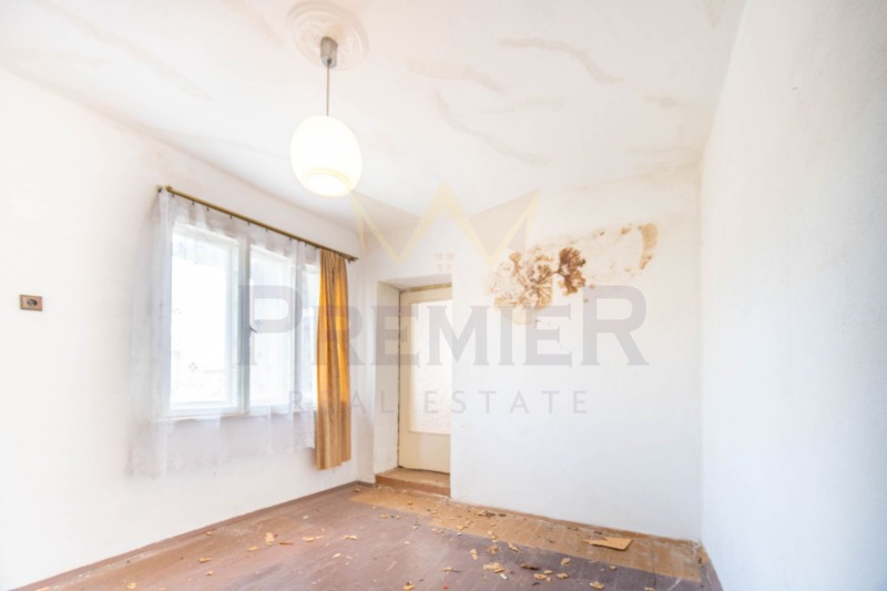 Продава КЪЩА, гр. Балчик, област Добрич, снимка 8 - Къщи - 53009217