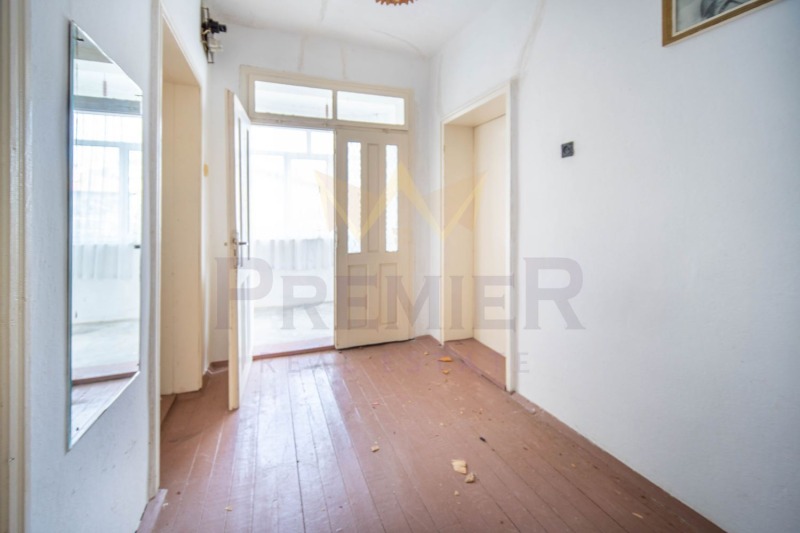 Продава КЪЩА, гр. Балчик, област Добрич, снимка 2 - Къщи - 53009217