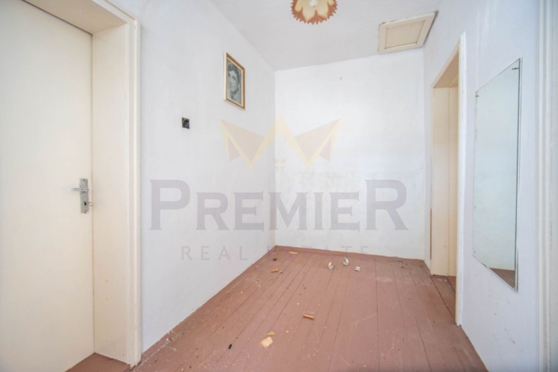 Продава КЪЩА, гр. Балчик, област Добрич, снимка 4 - Къщи - 53009217