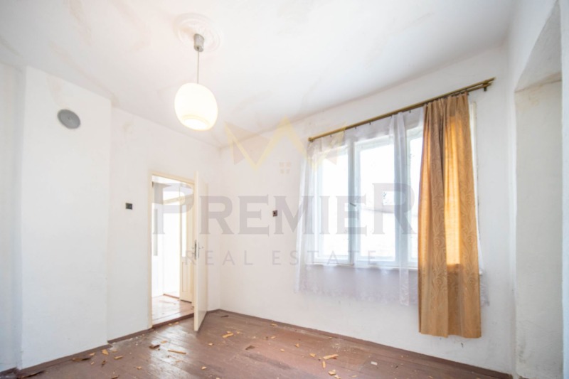 Продава КЪЩА, гр. Балчик, област Добрич, снимка 9 - Къщи - 53009217