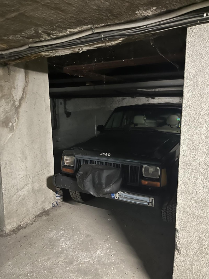 Продава ГАРАЖ, ПАРКОМЯСТО, гр. София, Красно село, снимка 3 - Гаражи и паркоместа - 52535736