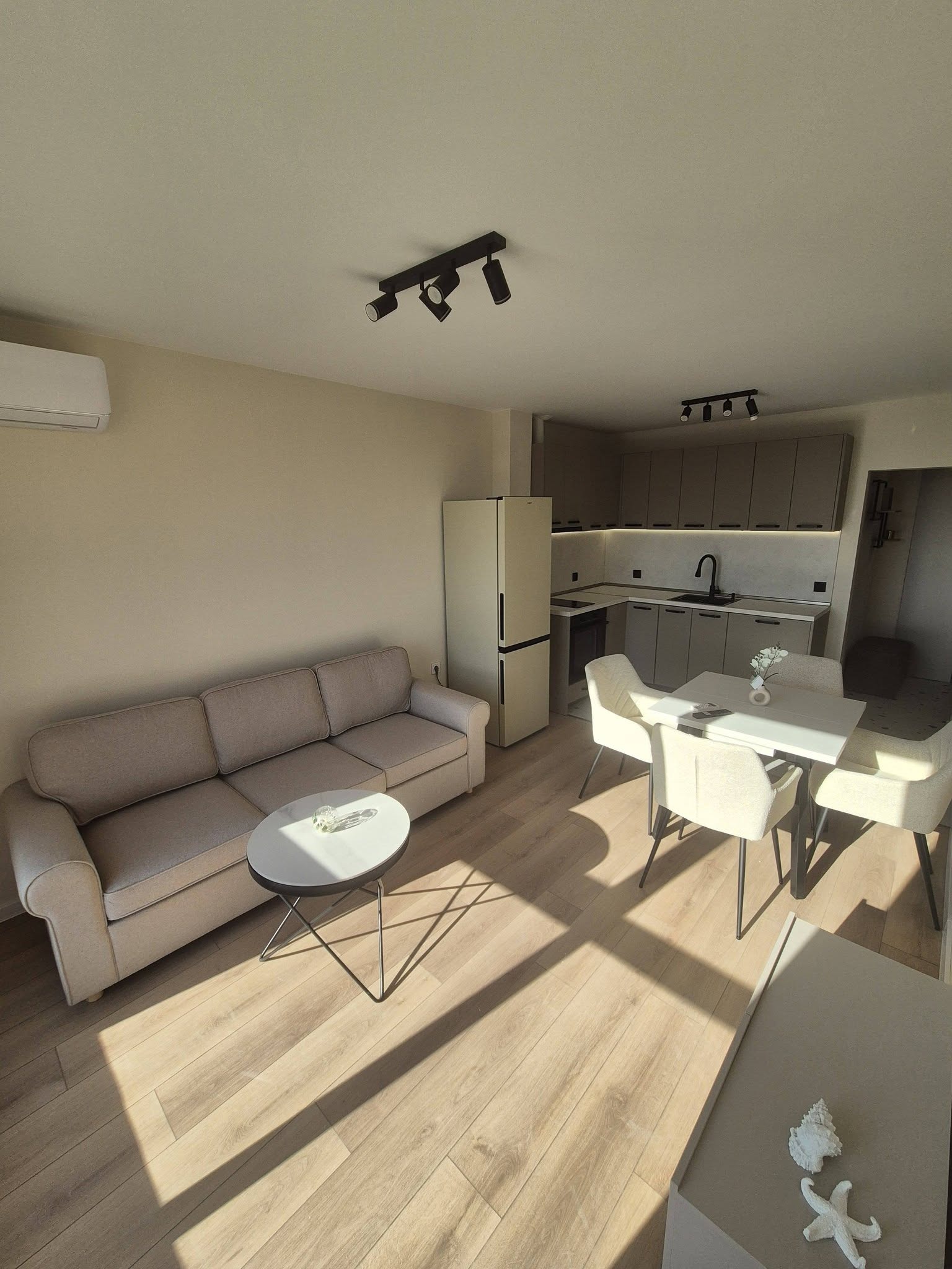 Продава 2-СТАЕН, гр. Варна, Възраждане 3, снимка 3 - Апартаменти - 55623184