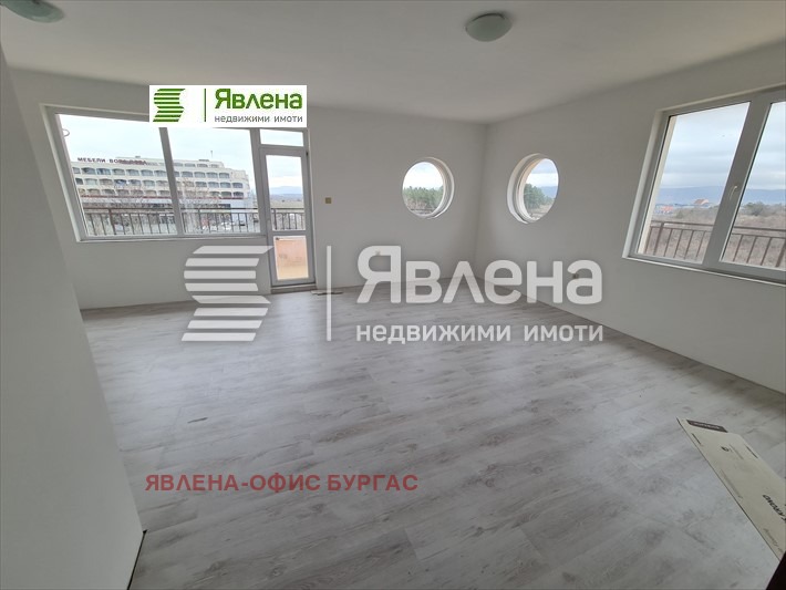 In vendita  Studio regione Burgas , Nesebar , 46 mq | 10960297