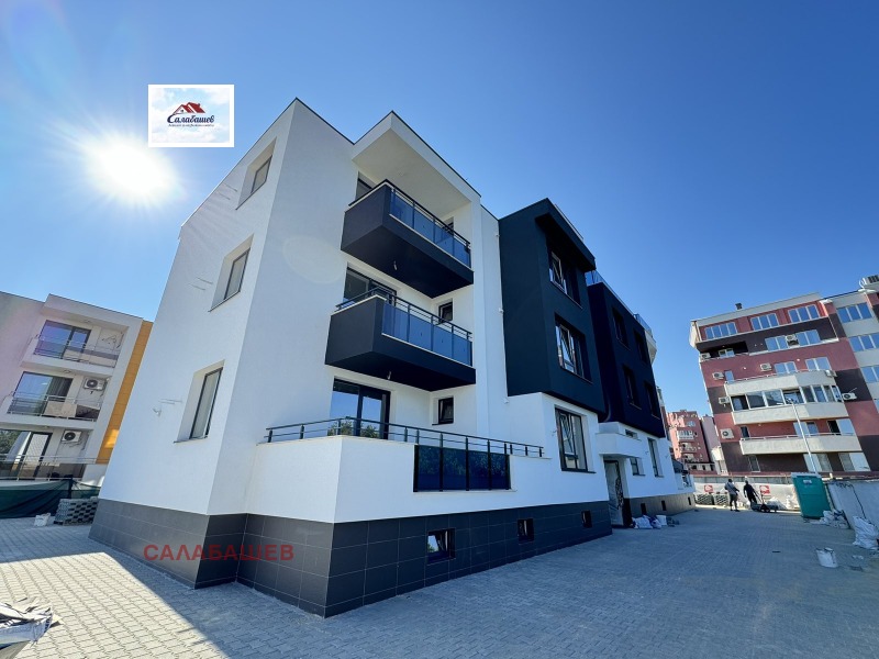 Продава  3-стаен град Пазарджик , Устрем , 117 кв.м | 20916465 - изображение [7]