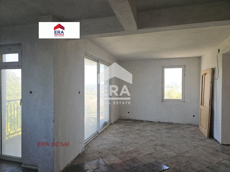 Продава МНОГОСТАЕН, гр. Ловеч, Гозница, снимка 3 - Апартаменти - 56369377