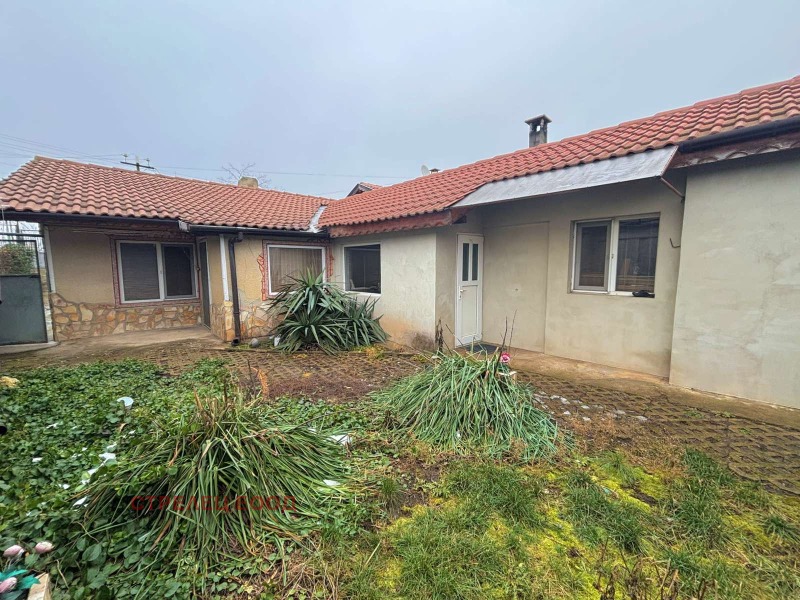 Продава КЪЩА, гр. Добрич, ЖП Гара