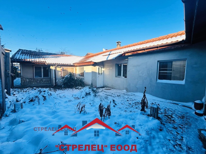 Продава КЪЩА, гр. Добрич, ЖП Гара