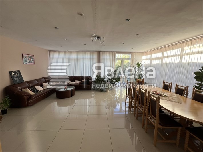 Продава КЪЩА, гр. Генерал Тошево, област Добрич, снимка 5 - Къщи - 53102395