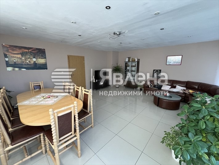 Продава КЪЩА, гр. Генерал Тошево, област Добрич, снимка 6 - Къщи - 53102395