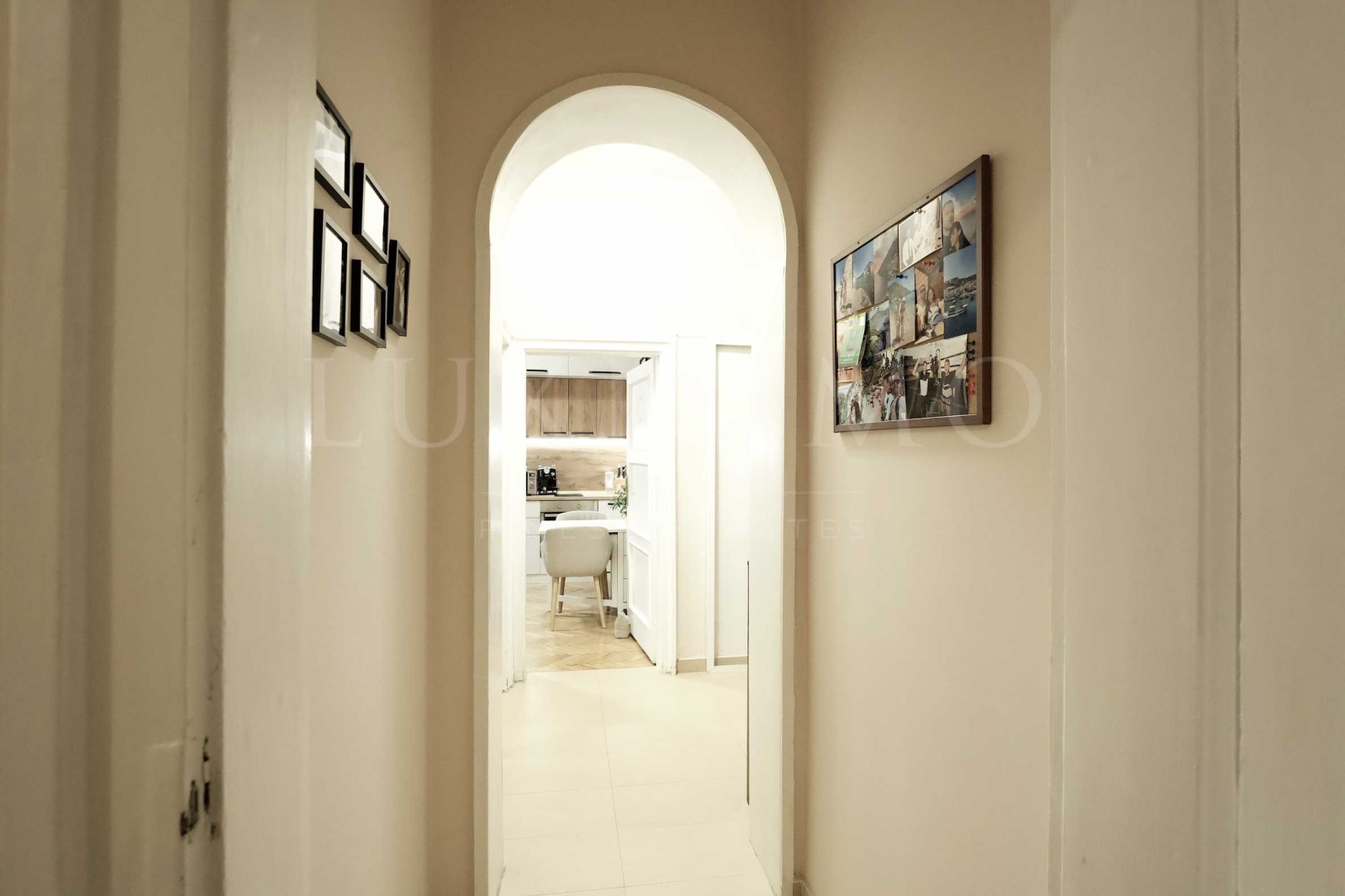 Продава 3-СТАЕН, гр. София, Център, снимка 7 - Апартаменти - 54158893