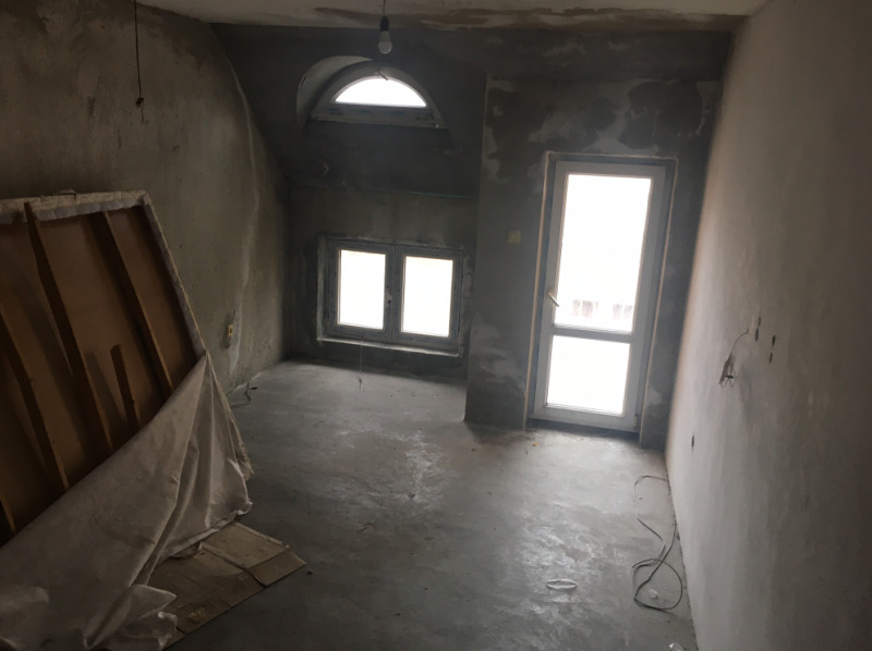 Te koop  Maisonnette Burgas , Bratja Miladinovi , 95 m² | 54764678