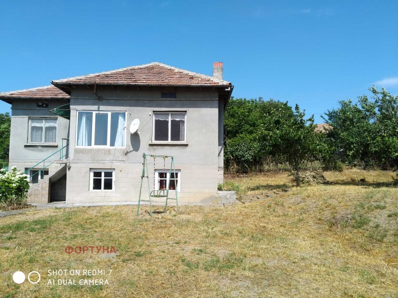 Продава  Къща област Русе , с. Пет кладенци , 120 кв.м | 13829421 - изображение [2]