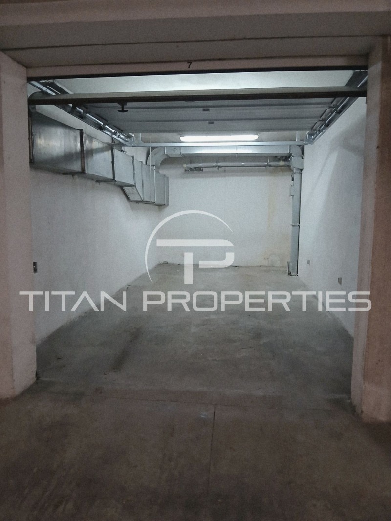 Продава ГАРАЖ, ПАРКОМЯСТО, гр. София, Център