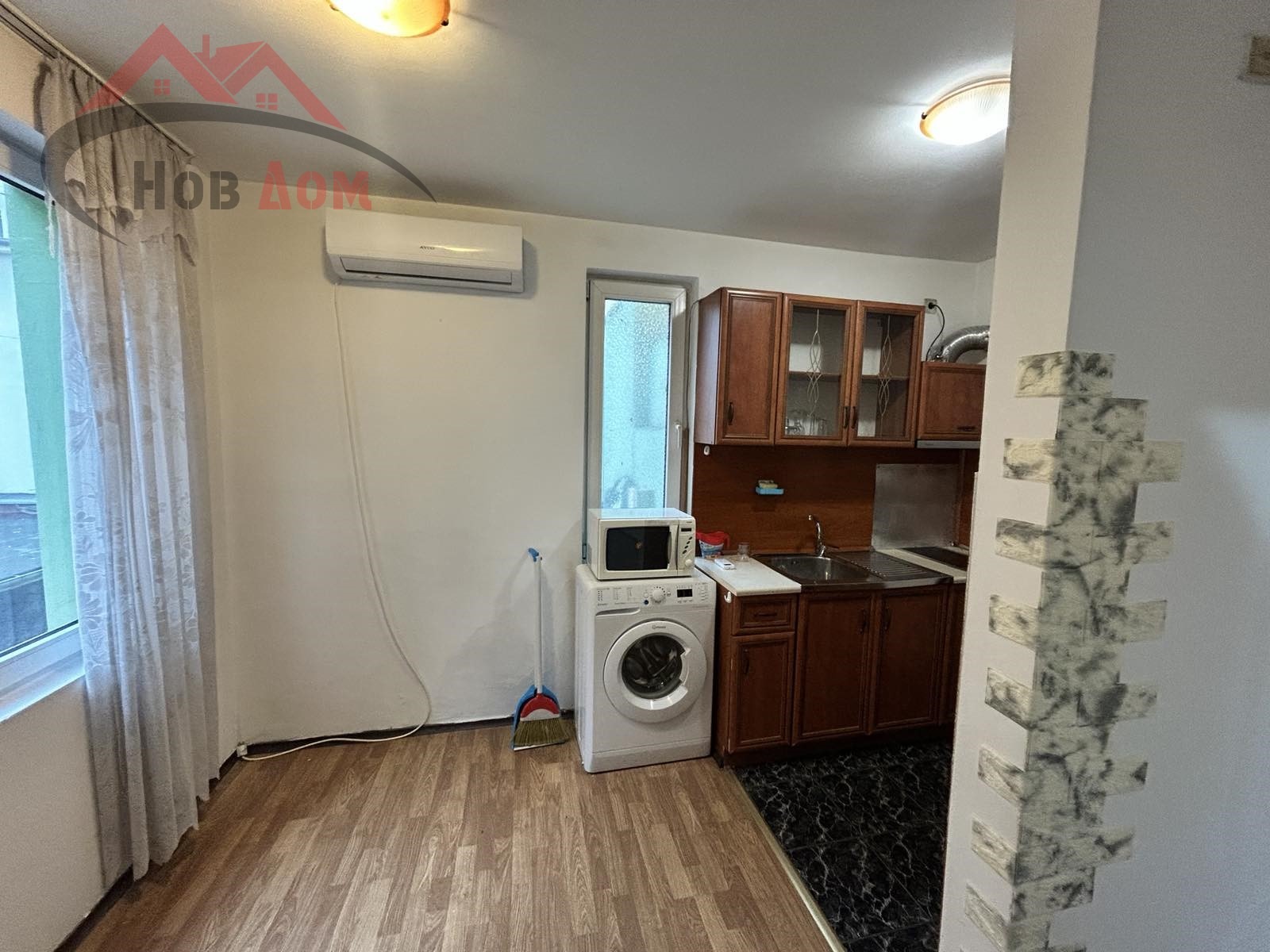 Продава 2-СТАЕН, гр. Велико Търново, Център, снимка 2 - Апартаменти - 53676328