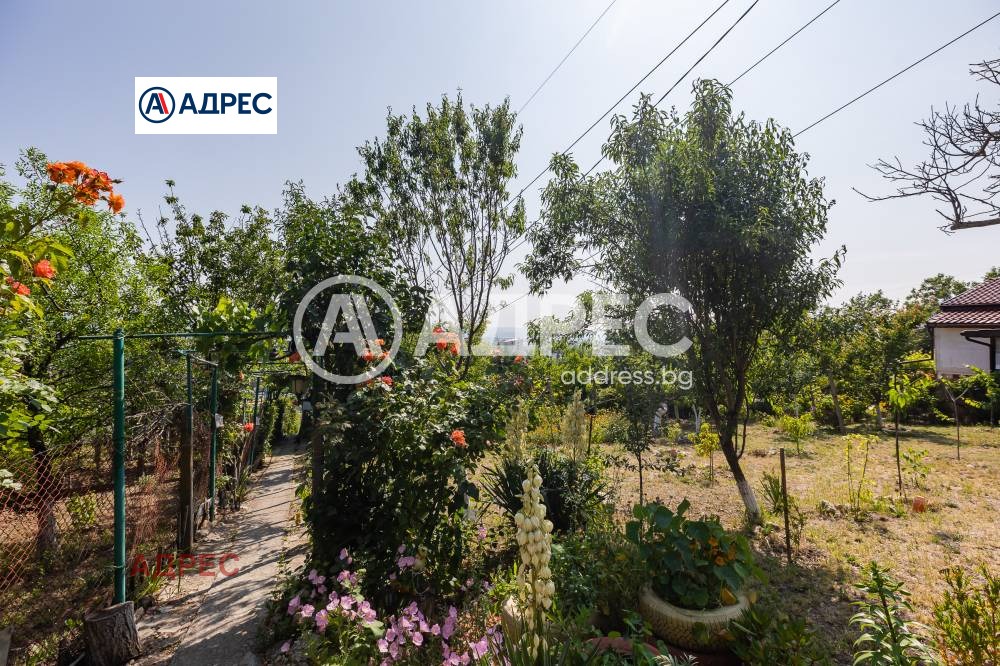 Продава КЪЩА, гр. Варна, м-т Планова, снимка 15 - Къщи - 53683040