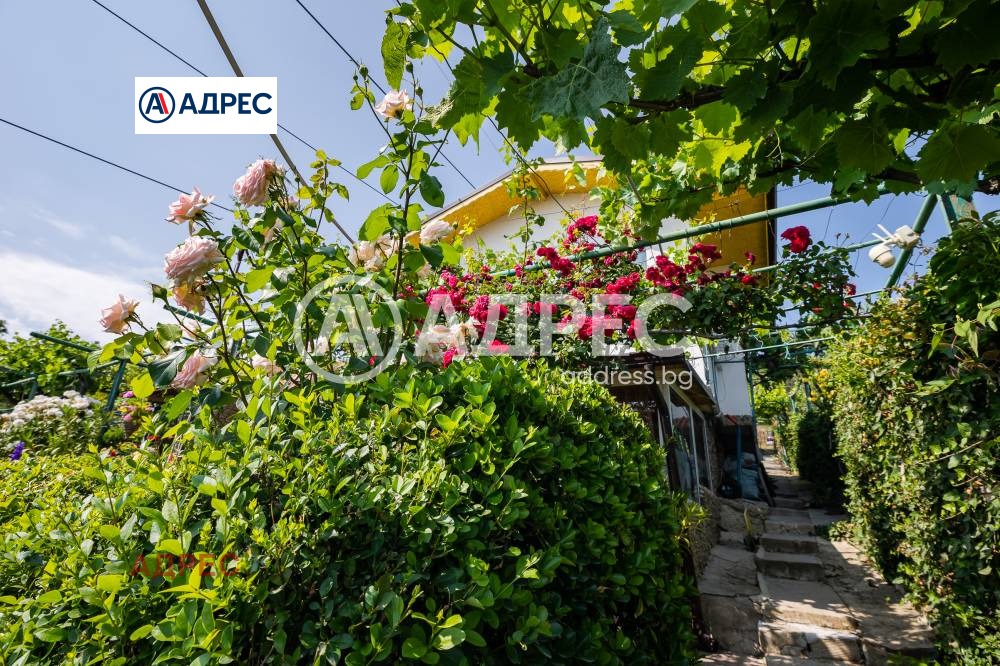 Продава КЪЩА, гр. Варна, м-т Планова, снимка 14 - Къщи - 53683040