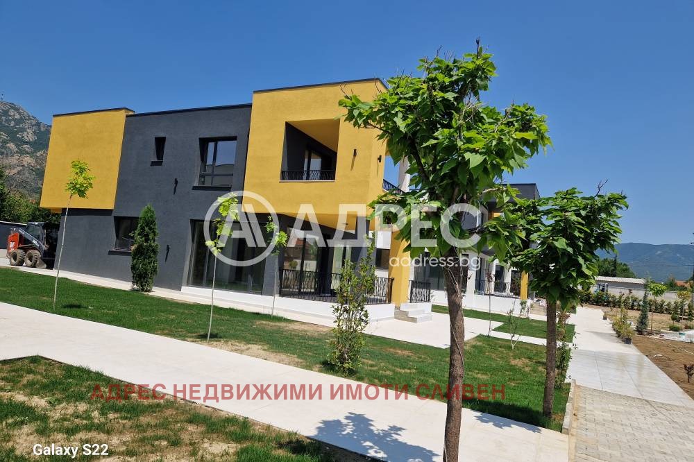 Продава КЪЩА, гр. Сливен, в.з. Сливен