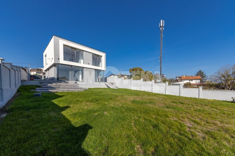 Продава КЪЩА в град Варна, м-т Ален мак - 191 кв.м / 449 900 € » 879 927.92 лв., ИМОТЕКА
