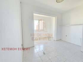 3-стаен град Варна, Владислав Варненчик 1