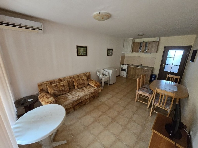 En venta  1 dormitorio región Burgas , Sveti Vlas , 80 metros cuadrados | 73623309 - imagen [2]