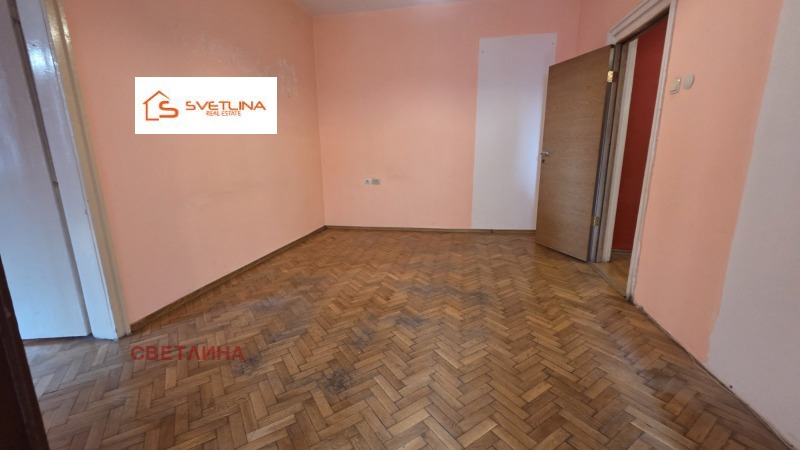 Продава 3-СТАЕН, гр. София, Център, снимка 2 - Апартаменти - 52891197