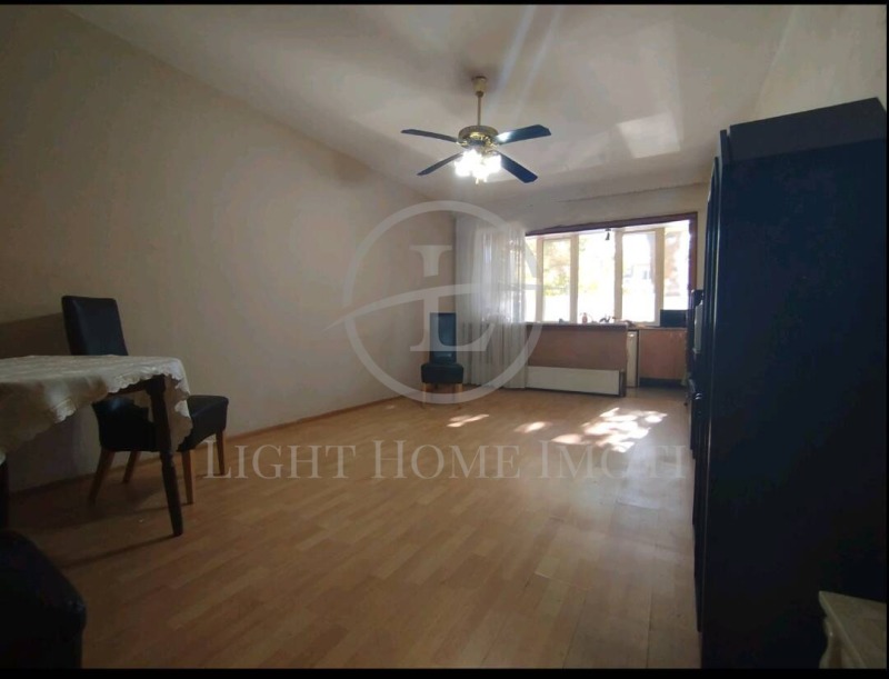 For Sale  3+ bedroom Plovdiv , Kyuchuk Parizh , 93 sq.m | 59037353