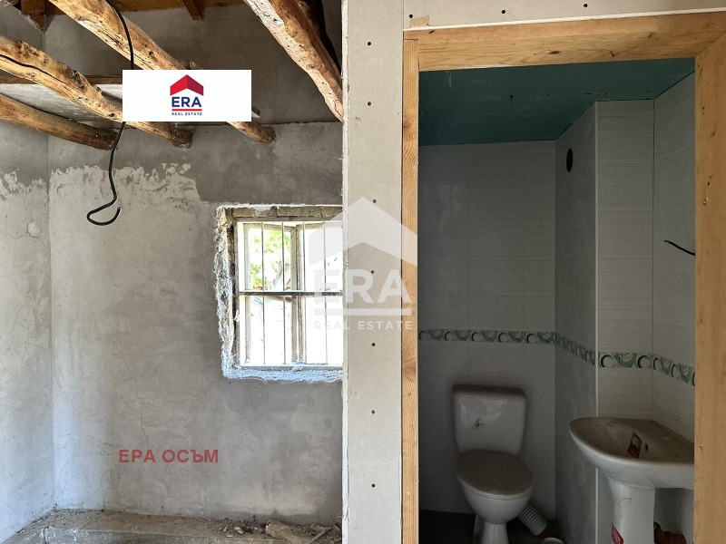 Продава КЪЩА, с. Къкрина, област Ловеч, снимка 12 - Къщи - 56213256