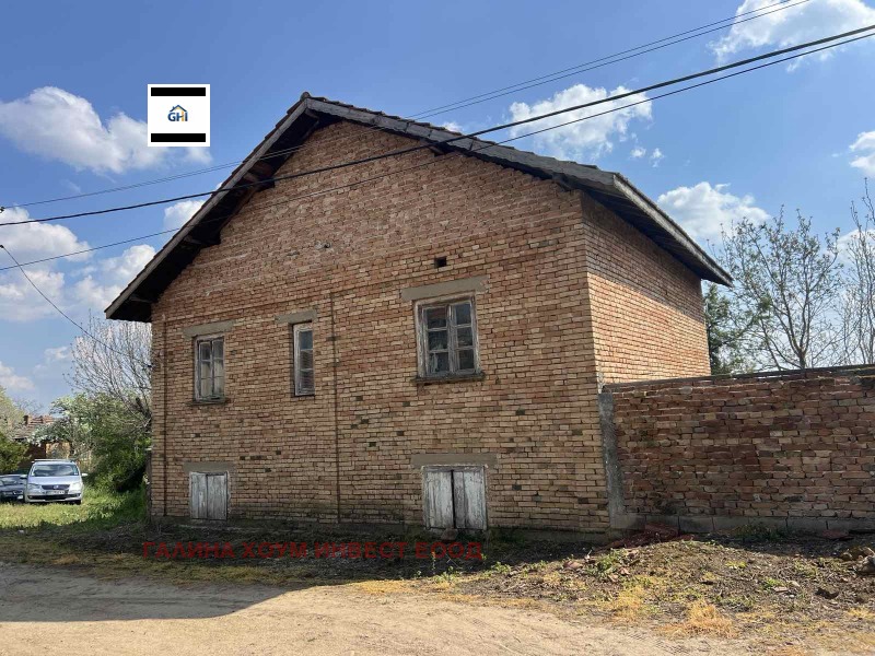 Продава КЪЩА в област Плевен, с. Горна Митрополия - 180 кв.м / 59 900 € » 117 154.22 лв., ГАЛИНА ХОУМ ИНВЕСТ ЕООД