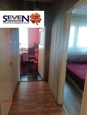 1 Schlafzimmer Tewa, Pernik 5